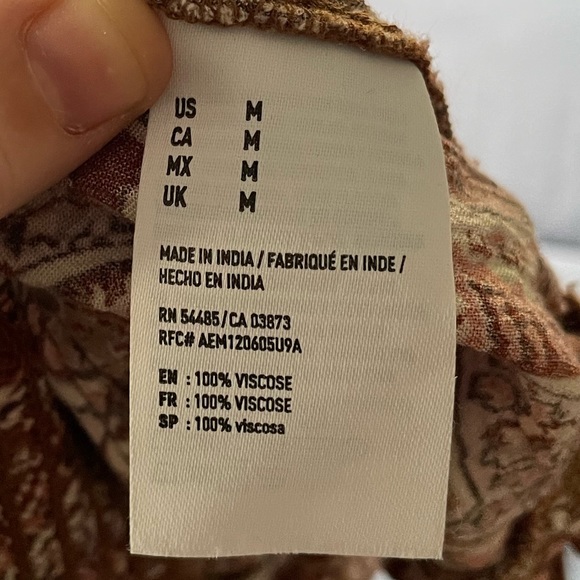 American Eagle Paisley Elastic Shorts - Picture 3 of 4